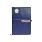 Agenda journalier 14x20,5 cm avec fermoir et montre