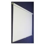 Écran de projection  mural ORAY 180 x 180 cm sous carter en tôle d'acier blanc laqué