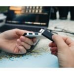 Clé USB Verbatim PinStripe USB 3.2 Gen 1 - 32 Go, 64 Go ou 128 Go - Noire  Design rétractable à rayures